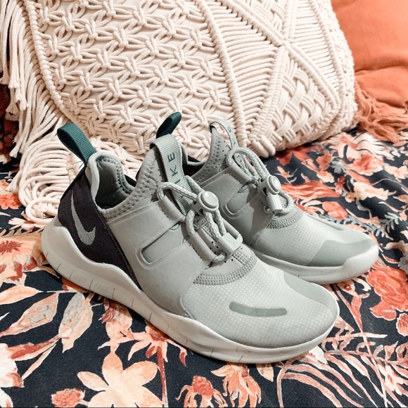 nike tennis shoes 2018